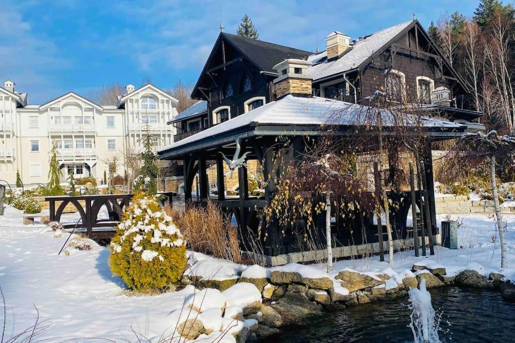 Dolina Wikingow-Apartament Suite Z Tarasem W Ogrodzie, Miejscem W Garazu I Dostepem Do Strefy Wellness シクラルスカ・ポレンバ エクステリア 写真