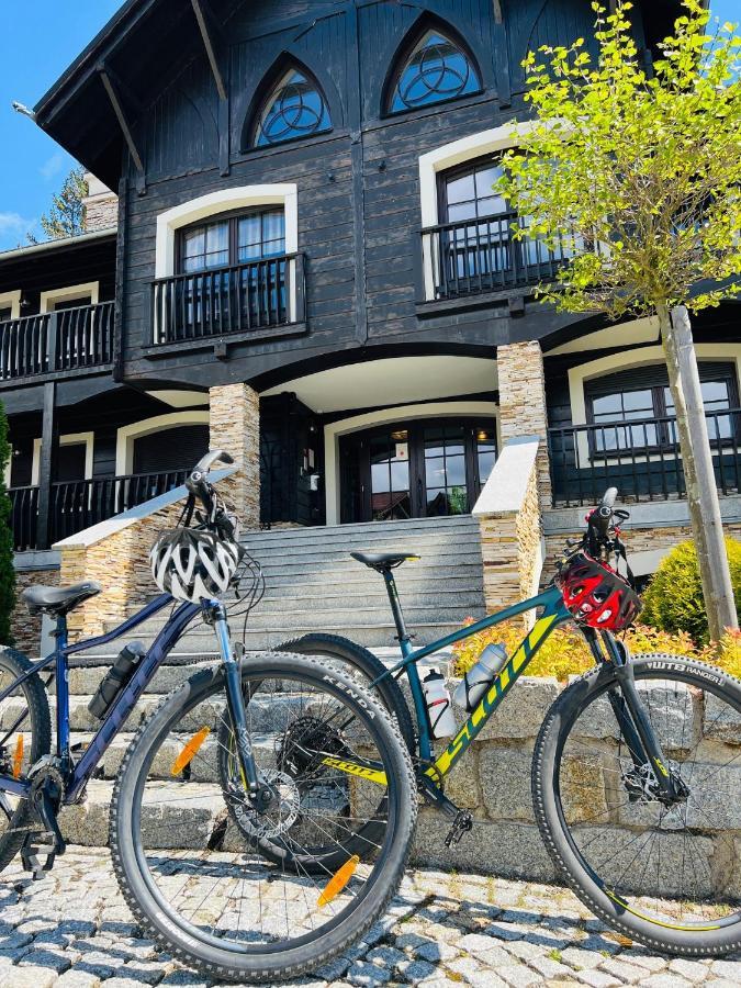 Dolina Wikingow-Apartament Suite Z Tarasem W Ogrodzie, Miejscem W Garazu I Dostepem Do Strefy Wellness シクラルスカ・ポレンバ エクステリア 写真