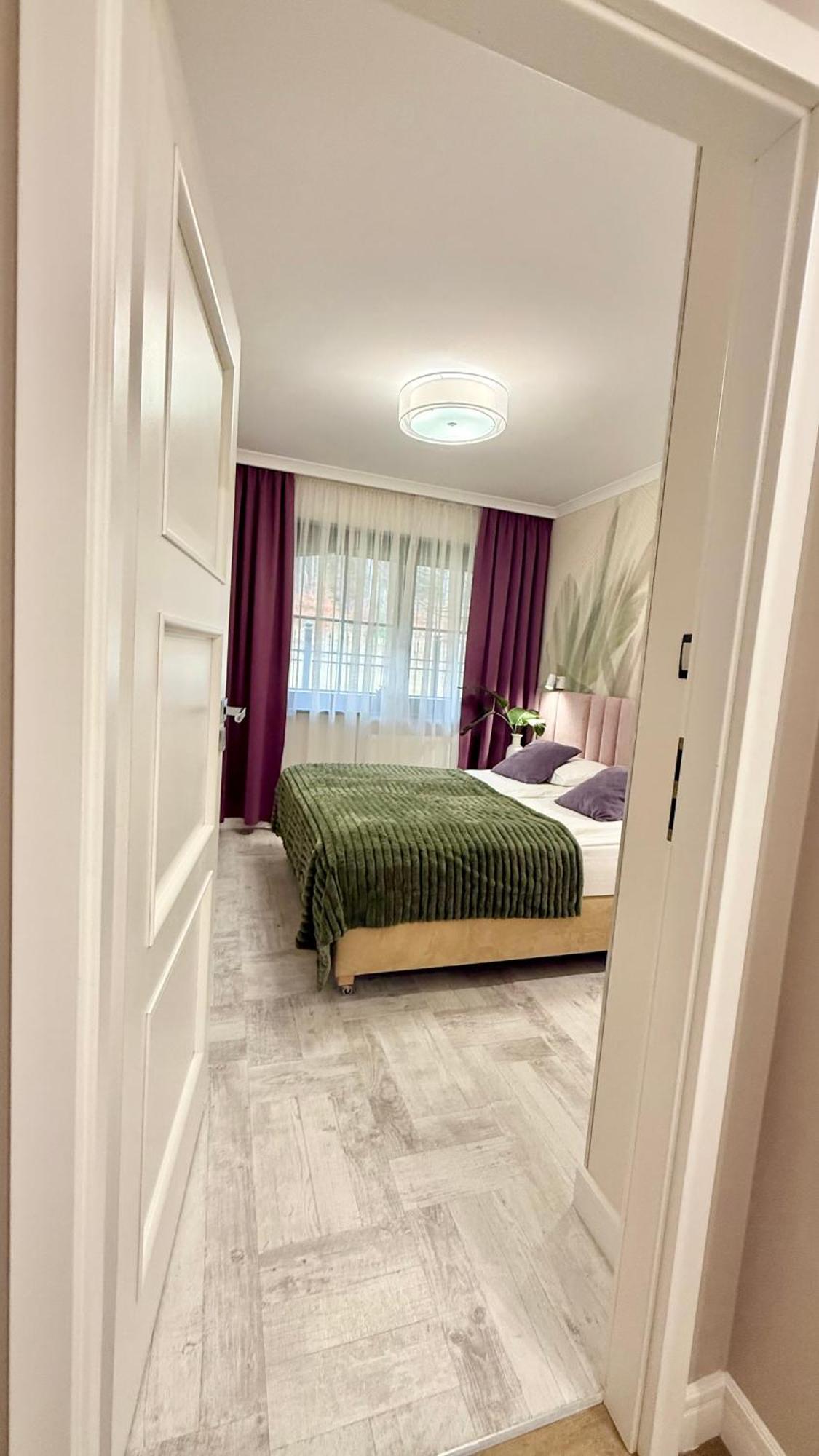 Dolina Wikingow-Apartament Suite Z Tarasem W Ogrodzie, Miejscem W Garazu I Dostepem Do Strefy Wellness シクラルスカ・ポレンバ エクステリア 写真