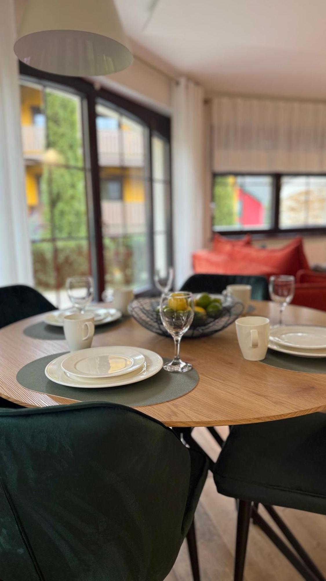 Dolina Wikingow-Apartament Suite Z Tarasem W Ogrodzie, Miejscem W Garazu I Dostepem Do Strefy Wellness シクラルスカ・ポレンバ エクステリア 写真